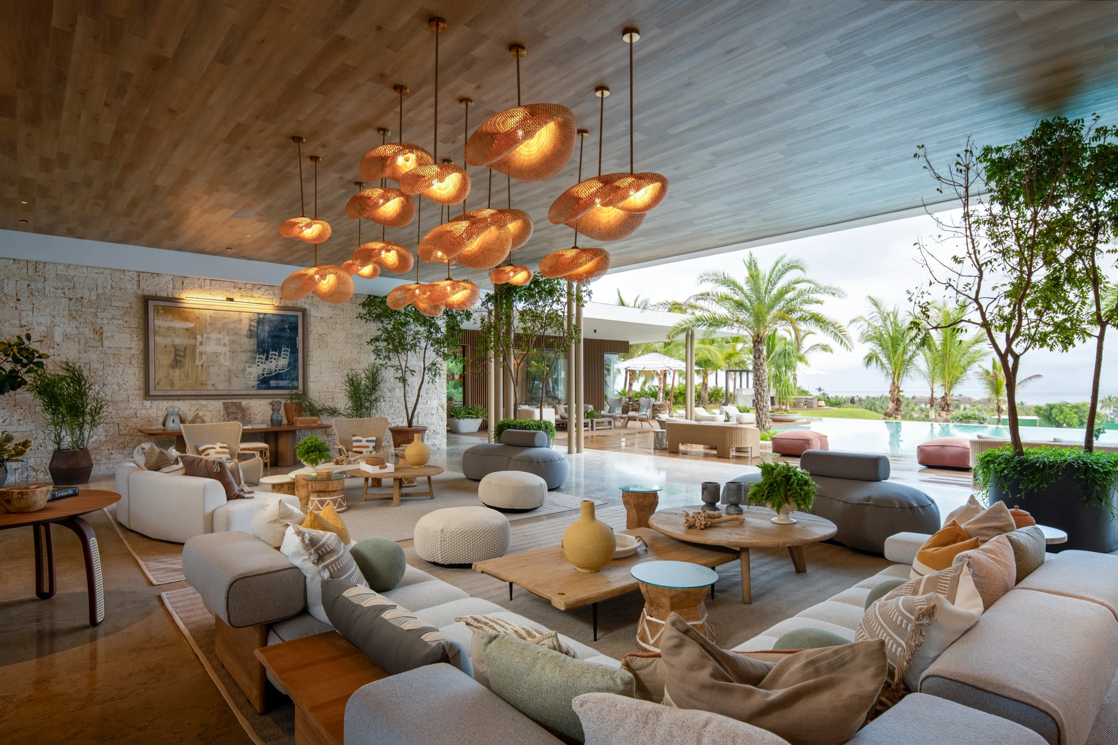 11 Golf Founders: An Architectural Sanctuary Floating Above the Sea - Image 2