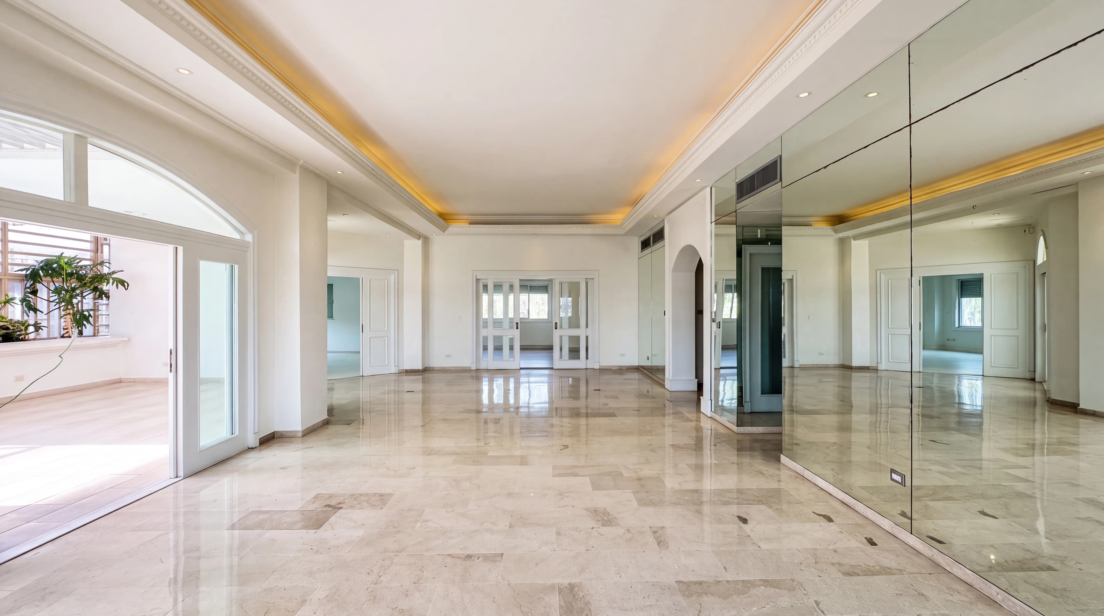 Santo Domingo Penthouse - Image 3