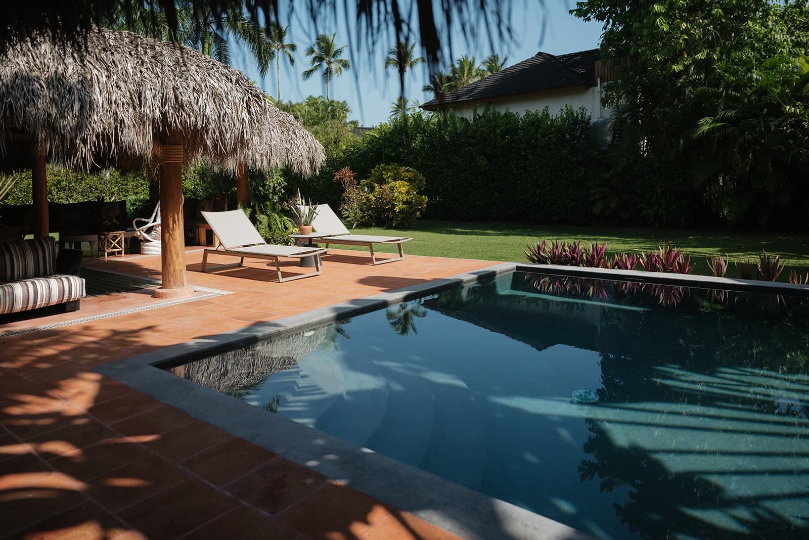 Beachside Haven at La Estampa - Image 3