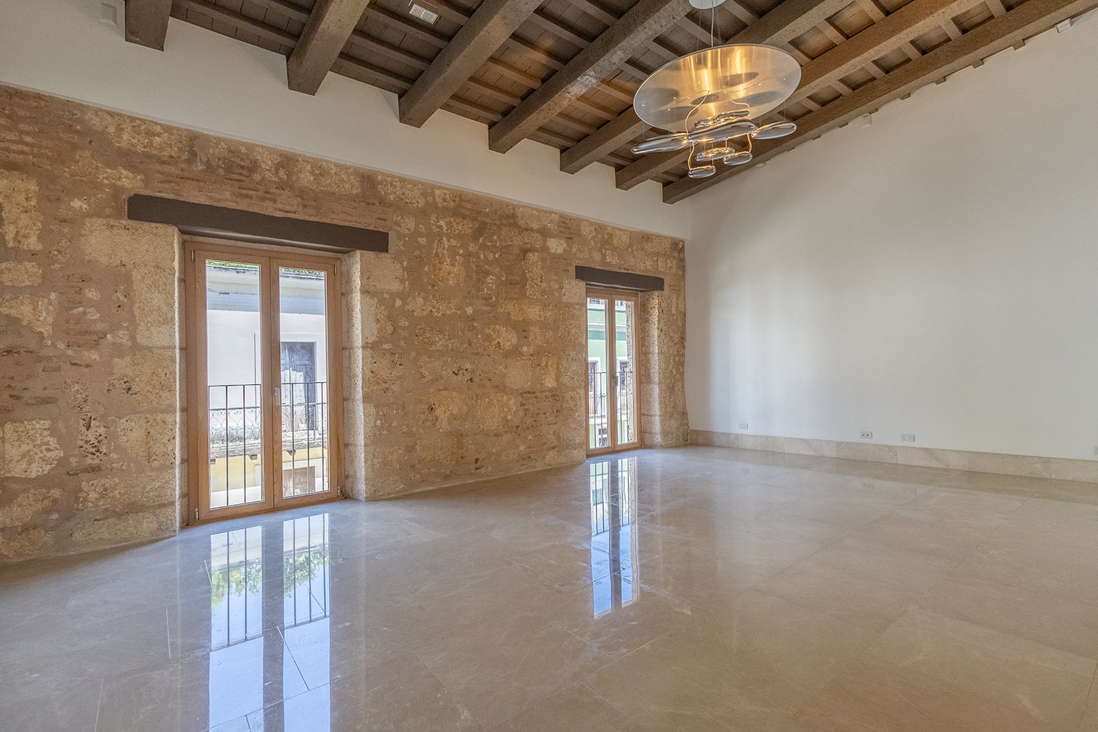 Casa Velazquez: A colonial Masterpiece - Image 1