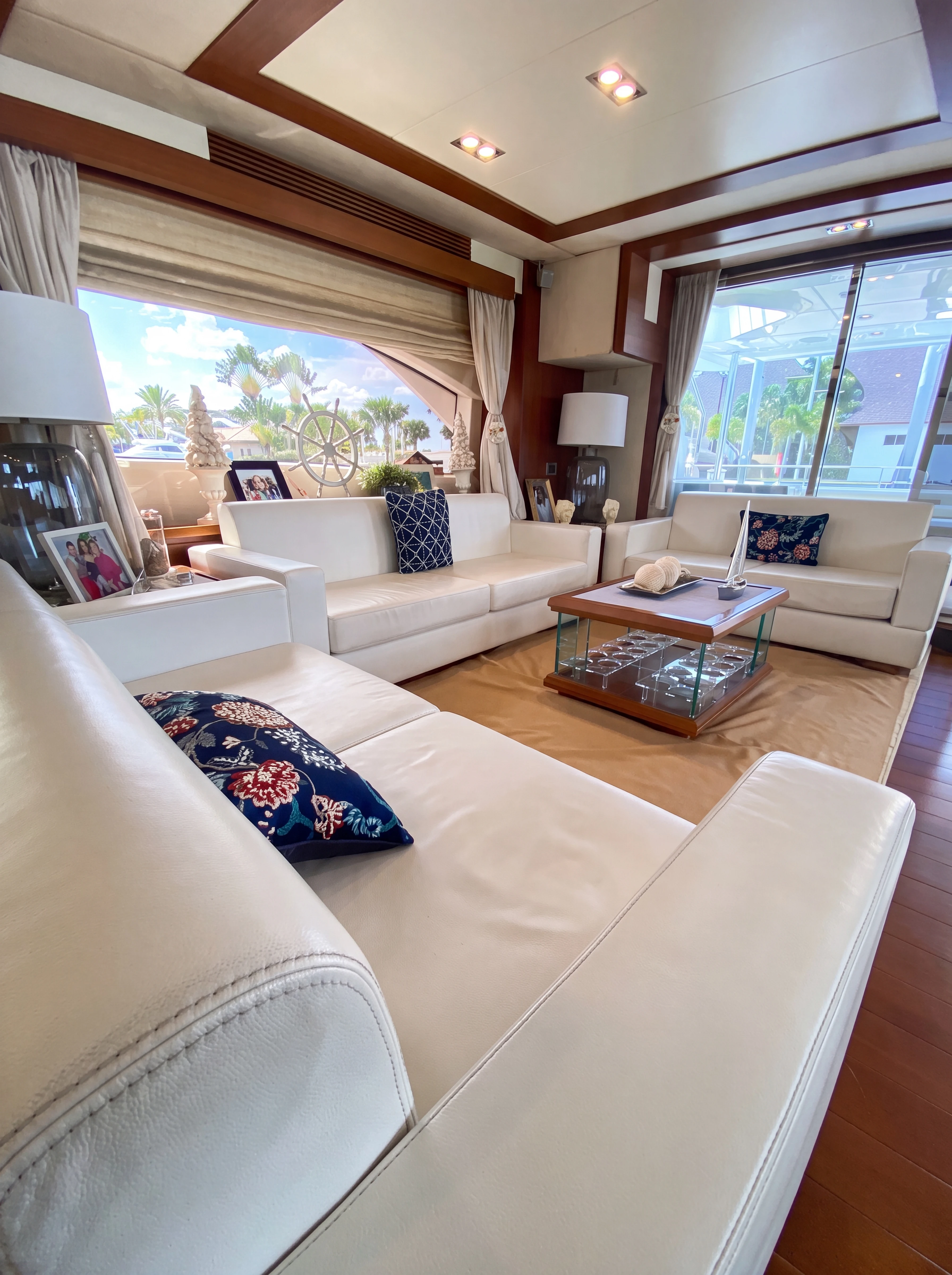 AZIMUT 86 3