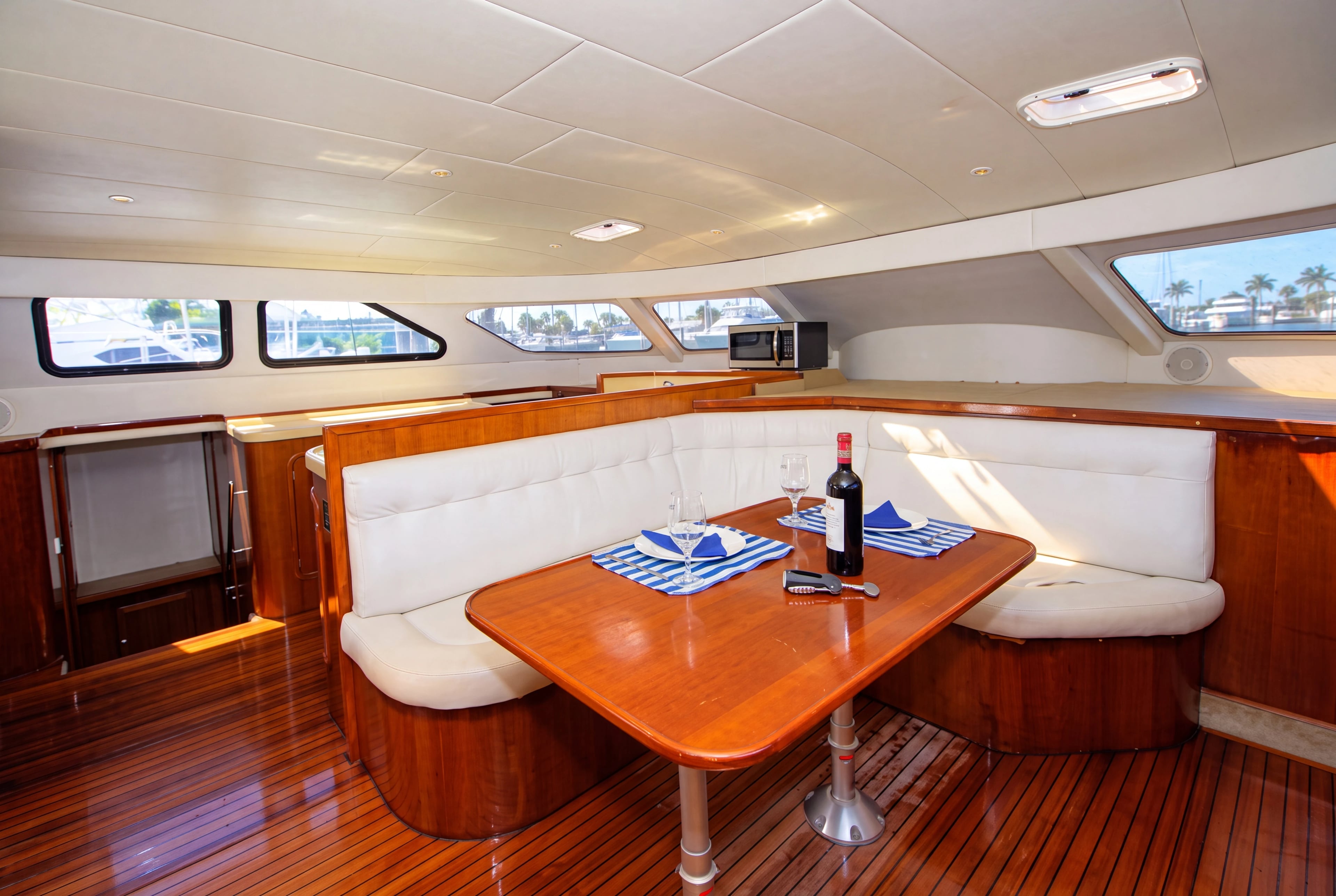 CATAMARAN NO WORRIES 3