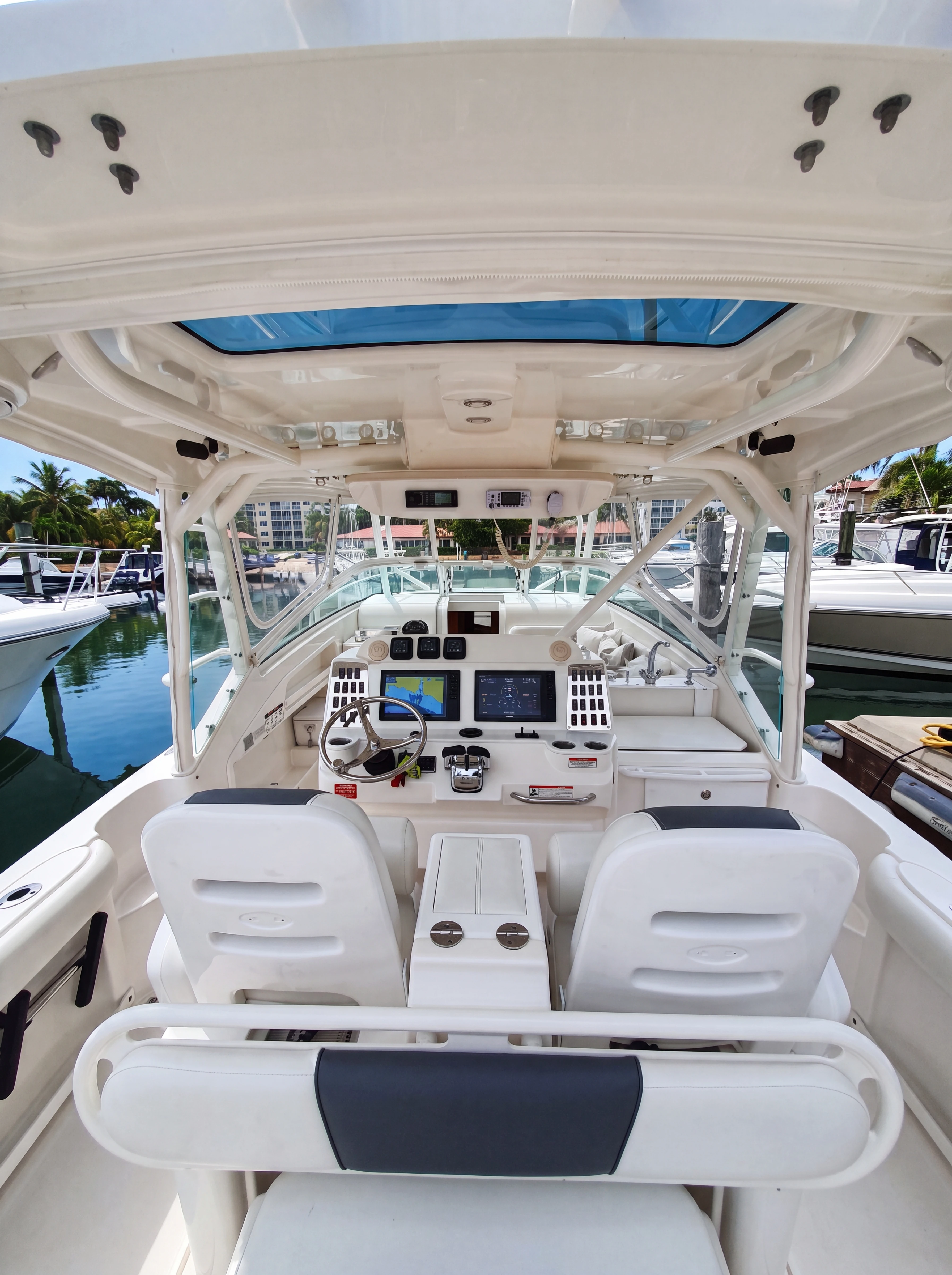 EVERGLADES 35 3
