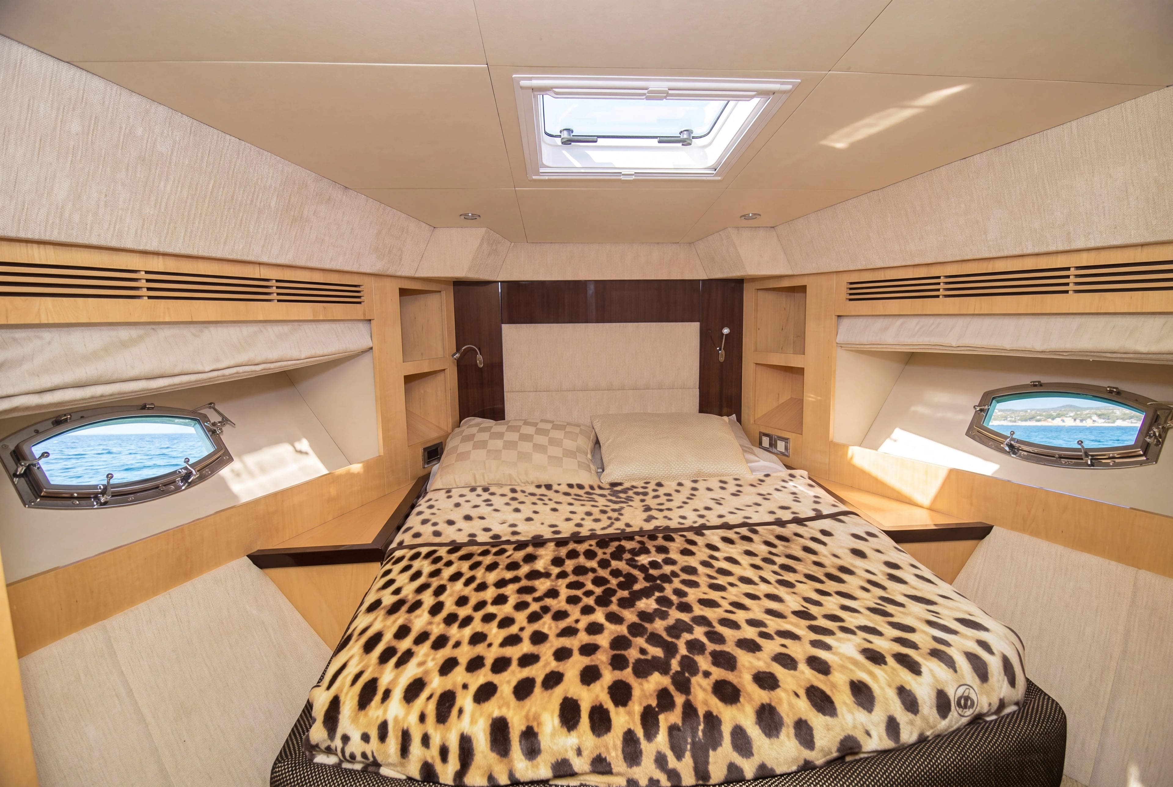 MAJESTY 56 3