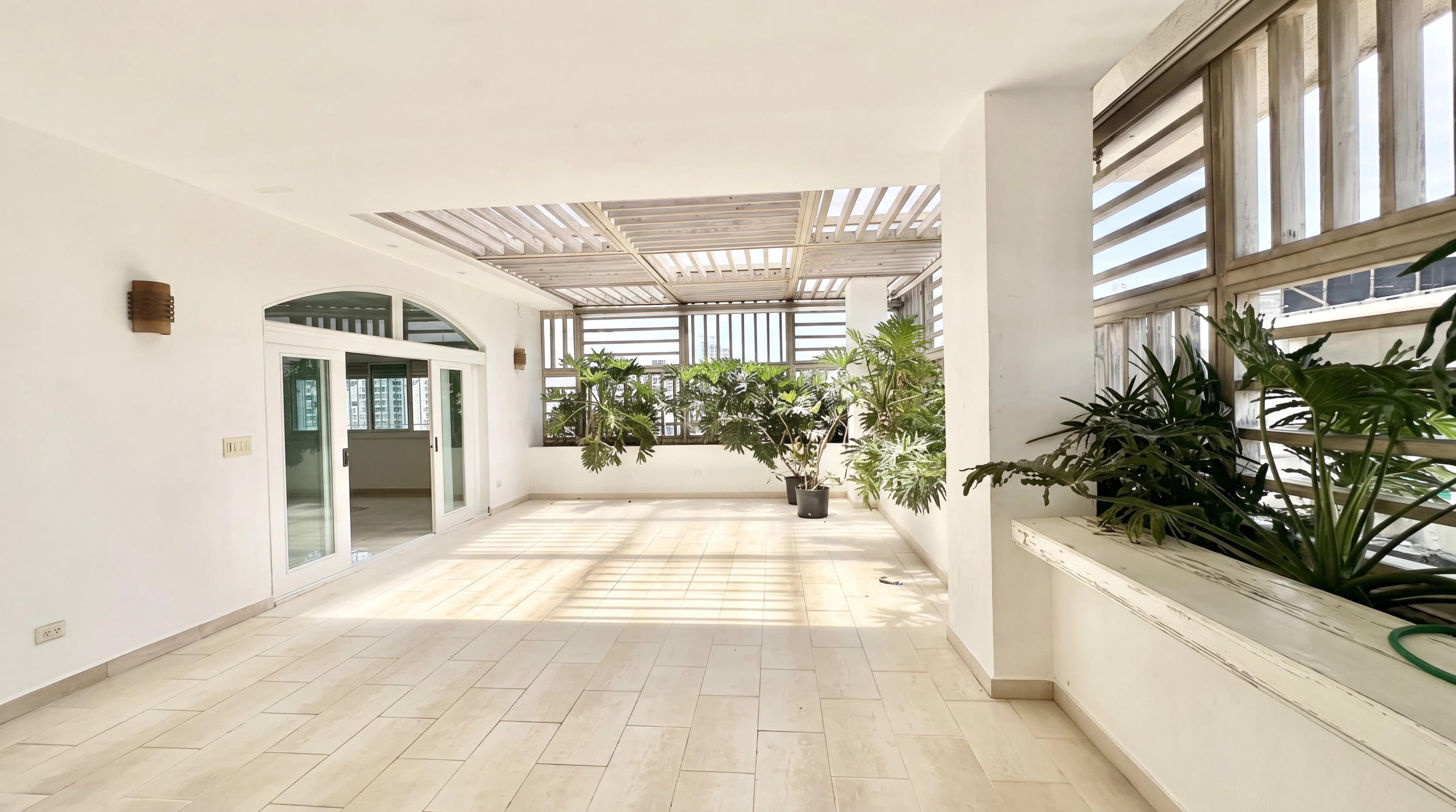 Santo Domingo Penthouse - Image 1