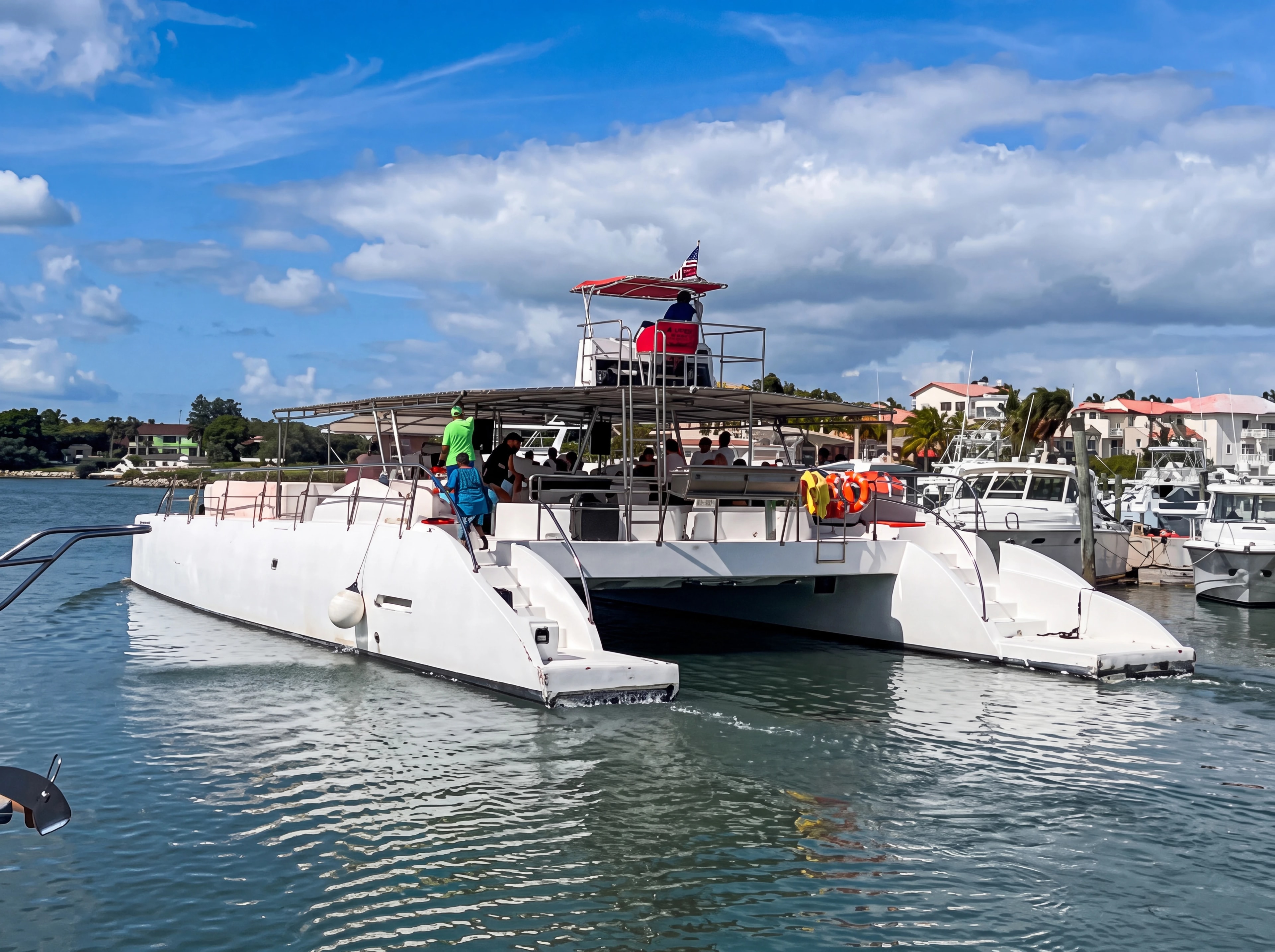 CATAMARAN ADVENTURE private charter