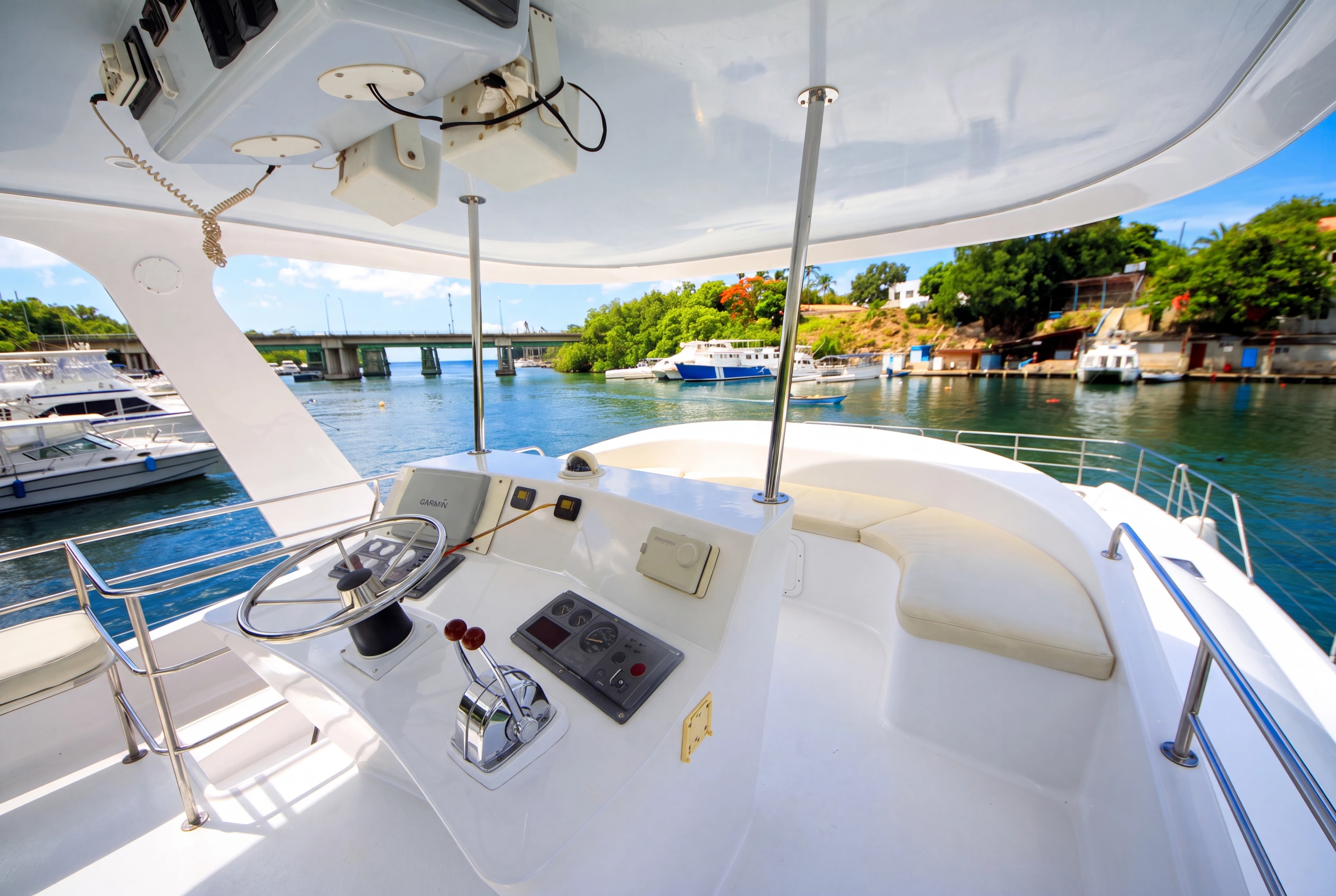 CATAMARAN NO WORRIES private charter