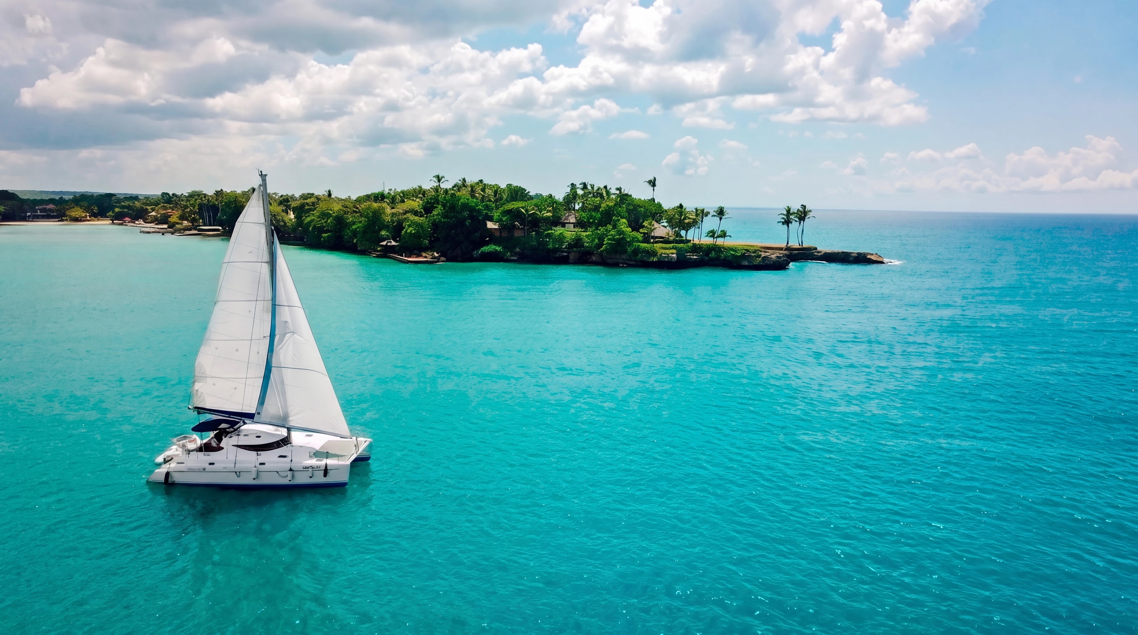 CATAMARAN HAPPY WIND private charter