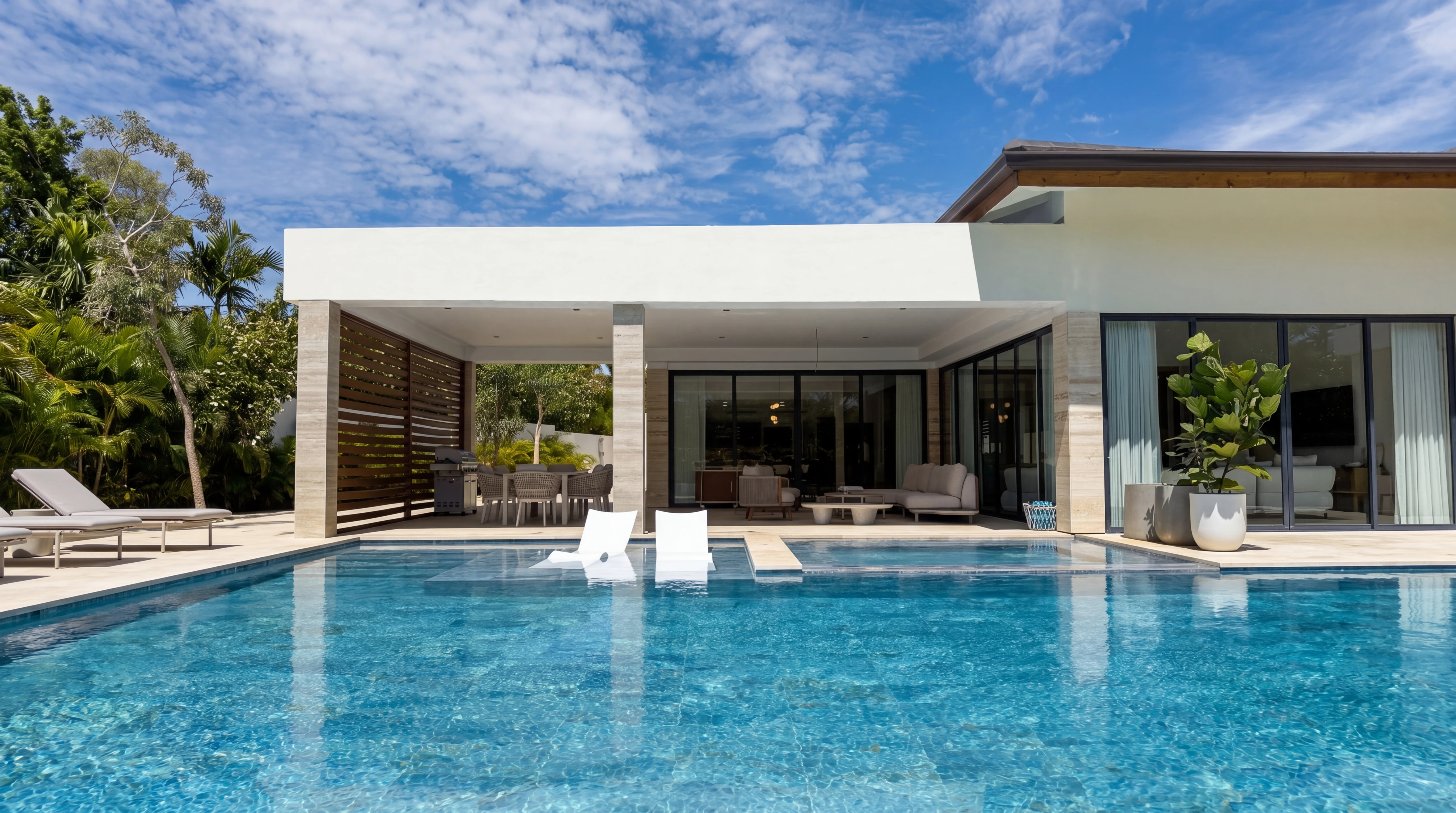Brand-New Modern Villa in Los Lagos
