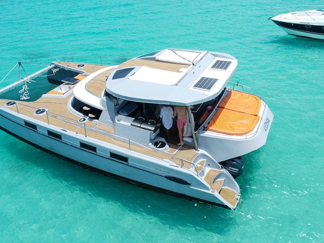 CATAMARAN LOSE 50